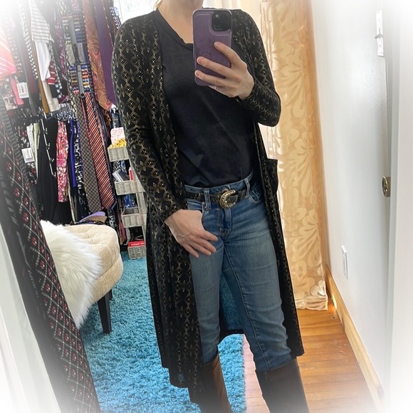 💕Like New Elegant Lularoe Sarah Black & Gold Cardigan💕 - Picture 3 of 14